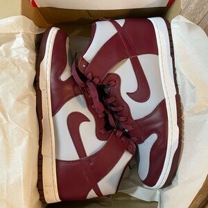 Nike dunk high beetroot